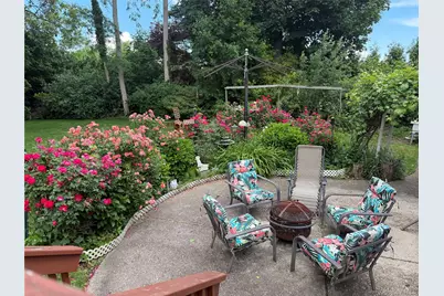 5 Highpoint Drive, Huntington, NY 11743 - Photo 8