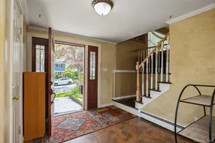 5 Highpoint Dr, Huntington, NY 11743 - Photo 16