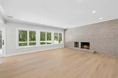 6 Washington Avenue, Dix Hills, NY 11746 - Photo 14