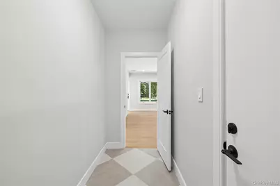 6 Washington Avenue, Dix Hills, NY 11746 - Photo 16