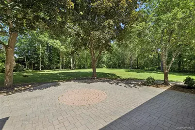 6 Washington Avenue, Dix Hills, NY 11746 - Photo 24