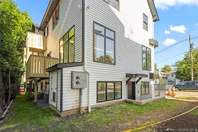9 Lincoln Street #201, Spring Valley, NY 10977 - Photo 6