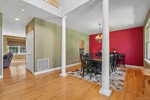 110 Winding Brook Ct, New Windsor, NY 12553 - Photo 8