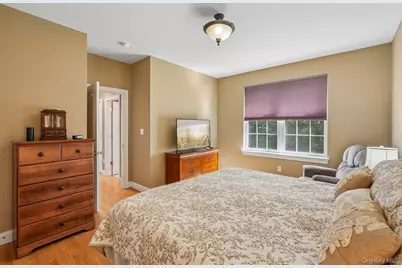 110 Winding Brook Court, New Windsor, NY 12553 - Photo 24