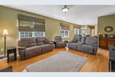 110 Winding Brook Court, New Windsor, NY 12553 - Photo 6