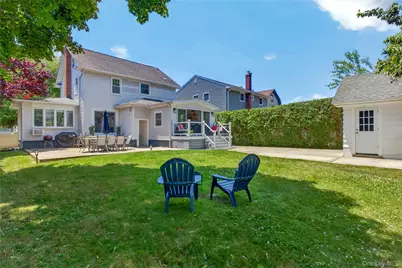 7 Abrams Place, Lynbrook, NY 11563 - Photo 24