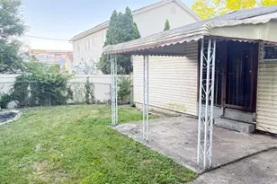 157 Hendrickson Ave, Elmont, NY 11003 - Photo 14