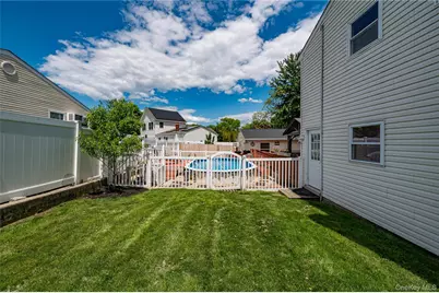 25 W Shore Drive, Patchogue, NY 11772 - Photo 38