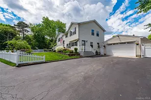 25 W Shore Dr, Patchogue, NY 11772 - Photo 2