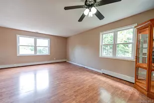 25 W Shore Dr, Patchogue, NY 11772 - Photo 8