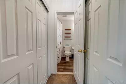 25 W Shore Drive, Patchogue, NY 11772 - Photo 26