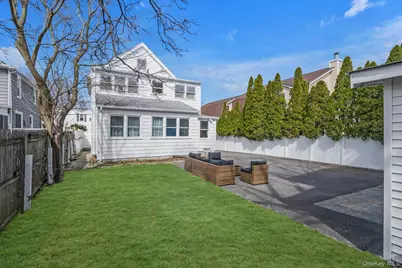 31 Walters Avenue, Syosset, NY 11791 - Photo 22