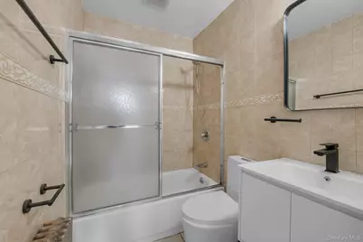 31 Walters Avenue, Syosset, NY 11791 - Photo 20