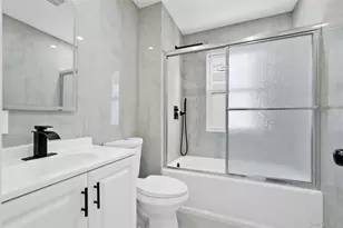 85-43 150th St, Briarwood, NY 11435 - Photo 10