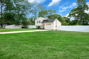 96 Huron Dr, Bay Shore, NY 11706 - Photo 6