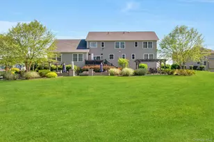 27 Wild Turkey Ln, Rock Tavern, NY 12575 - Photo 4