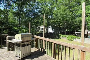 37 Sunset Dr, Shirley, NY 11967 - Photo 32