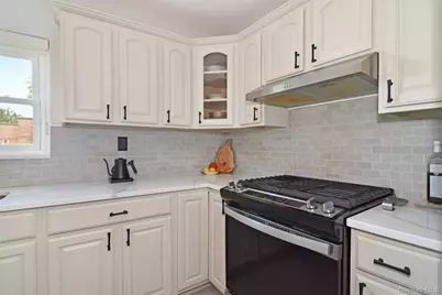 330 S Broadway #B10, Tarrytown, NY 10591 - Photo 8