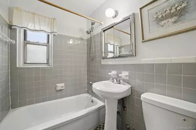 682 Tuckahoe Road #1A, Yonkers, NY 10710 - Photo 16