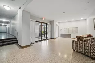 682 Tuckahoe Rd, Yonkers, NY 10710 - Photo 2