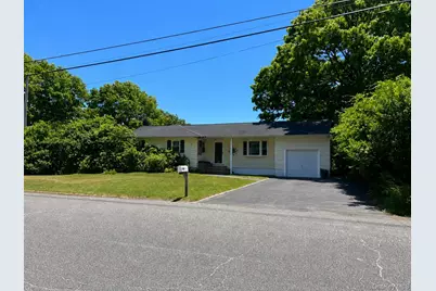 68 Alcolade Drive E, Shirley, NY 11967 - Photo 20