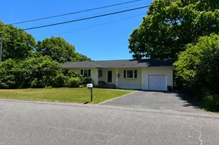 68 Alcolade Dr E, Shirley, NY 11967 - Photo 20