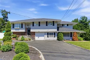 103 Wright Ave, Deer Park, NY 11729 - Photo 2