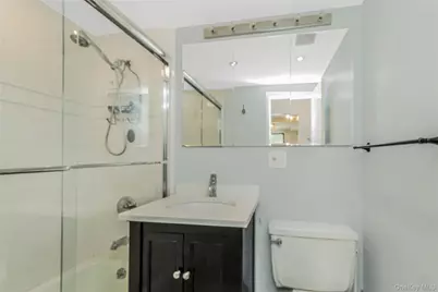 1155 Warburton Avenue #11F, Yonkers, NY 10701 - Photo 12