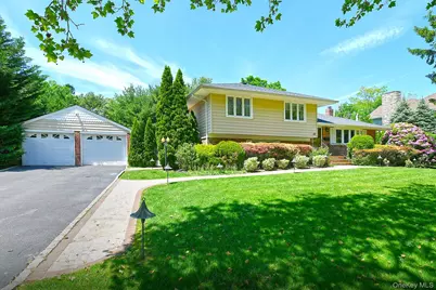 38 Maridon Lane, Commack, NY 11725 - Photo 4