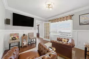 14 Jackson Pl, Massapequa, NY 11758 - Photo 4