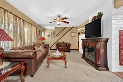61 Elbow Lane, Levittown, NY 11756 - Photo 6