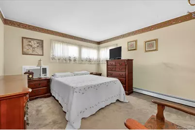 61 Elbow Lane, Levittown, NY 11756 - Photo 10