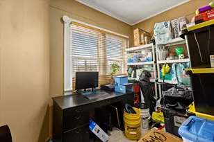 65-34 Jay Ave, Maspeth, NY 11378 - Photo 14