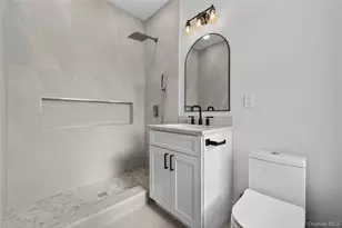 2347 Pacific St, Brooklyn, NY 11233 - Photo 16