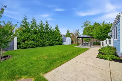 40 Lombardi Place, Amityville, NY 11701 - Photo 26