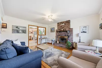 40 Lombardi Place, Amityville, NY 11701 - Photo 8