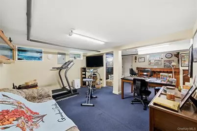 40 Lombardi Place, Amityville, NY 11701 - Photo 22
