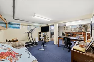 40 Lombardi Pl, Amityville, NY 11701 - Photo 22