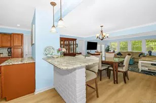 87 Tardy Ln N, Wantagh, NY 11793 - Photo 12