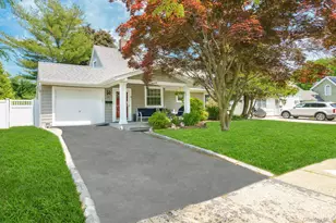 87 Tardy Ln N, Wantagh, NY 11793 - Photo 2