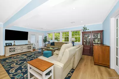 87 Tardy Lane N, Wantagh, NY 11793 - Photo 16