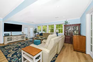 87 Tardy Ln N, Wantagh, NY 11793 - Photo 16