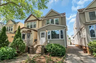 69-28 66th Pl, Glendale, NY 11385 - Photo 2