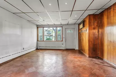 69-28 66th Place, Glendale, NY 11385 - Photo 4