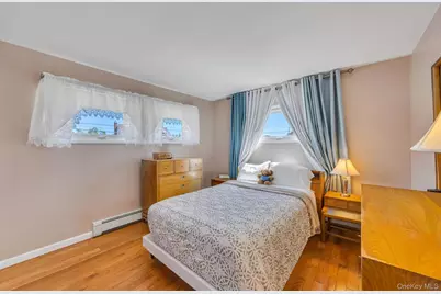122 Lambert Avenue, Farmingdale, NY 11735 - Photo 14