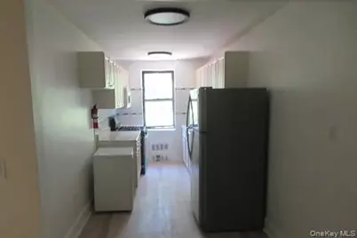 2866 Marion Avenue #1E, Bronx, NY 10458 - Photo 4
