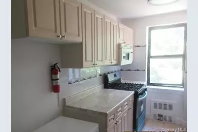 2866 Marion Avenue #1E, Bronx, NY 10458 - Photo 6