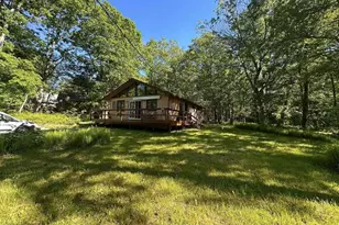 107 Fetlock Dr, Hawley, PA 18428 - Photo 4
