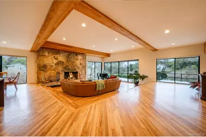 5 Kew Court, Northport, NY 11768 - Photo 10