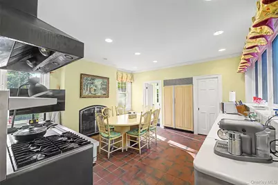 23 Townsend Road, Glen Cove, NY 11542 - Photo 14